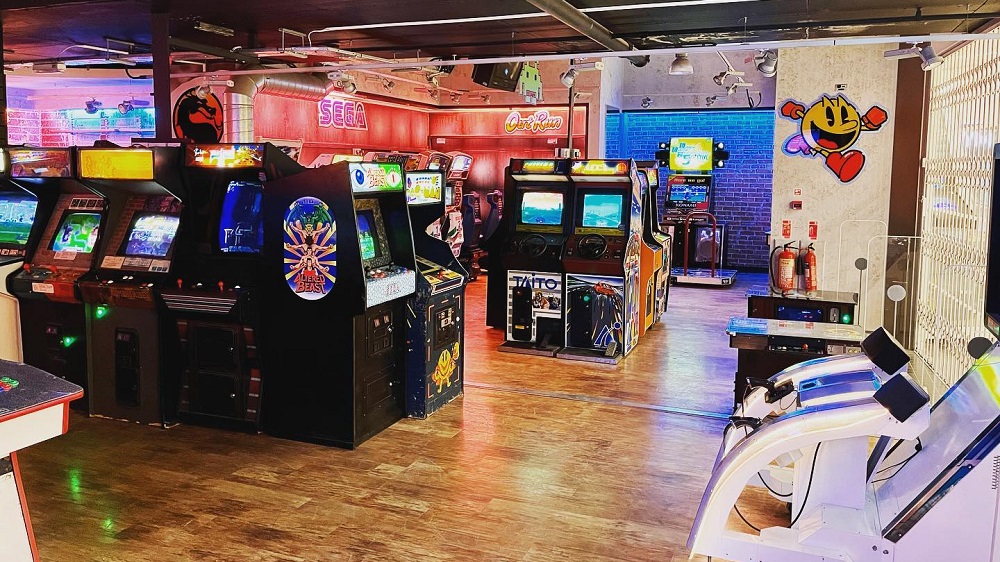 Retro Replay Arcade Gaming Lounge And Bar In Norwich Social Playlist