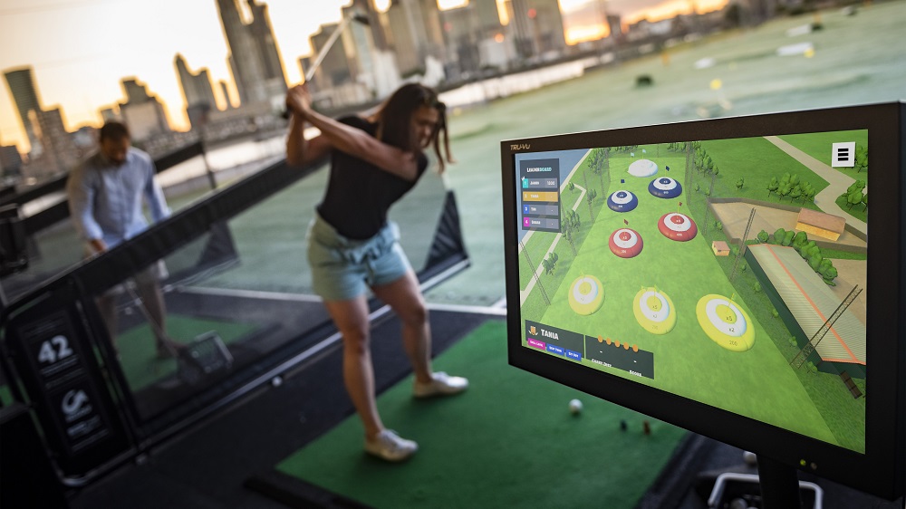 Inrange game tech at Greenwich Peninsular Golf Range