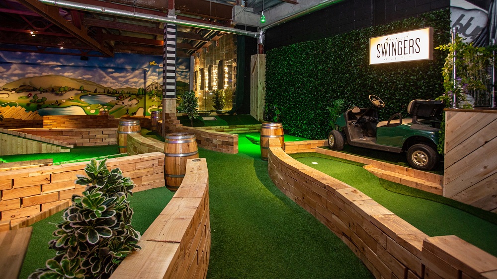 Crazy golf with a country vibe at Roxy Rainford Square